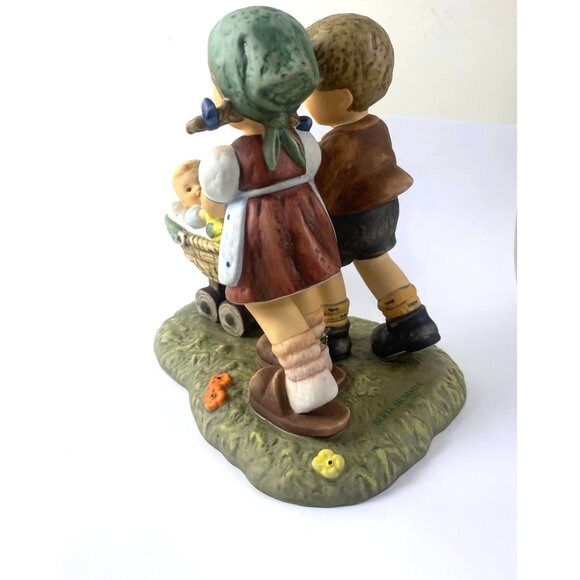 Hummel Goebel "Brother & Sister" Figurine #449 Stroll in the Park - Picture 3 of 7